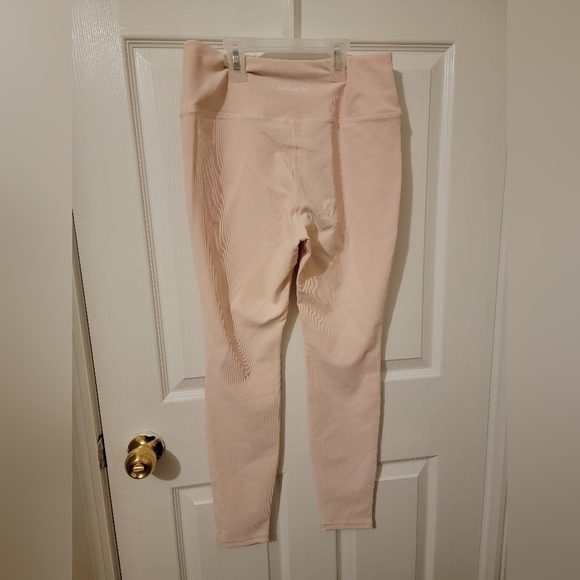 Better Me Ribbed Textured Soft Leggings - Picture 4 of 6